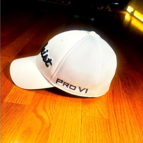 Titleist Tour Sports Mesh Golf Hat | Who Plays Golf? ⛳️​ - Picture 2 of 11